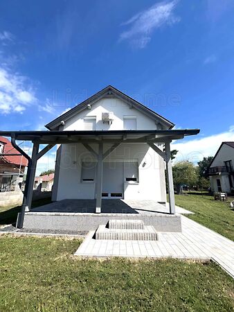 Eladó nyaraló Balatonkeresztúr