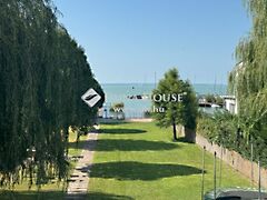 Eladó nyaraló Balatonkenese