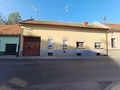 Eladó ház Baja