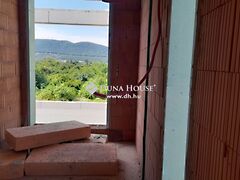 Eladó ház Budapest, III. kerület