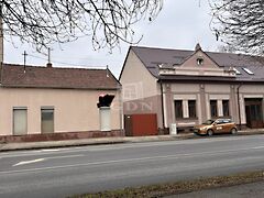 Eladó ház Komárom