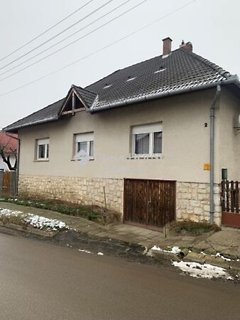 Eladó ház Pécs