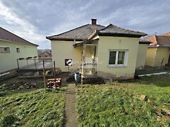 Eladó ház Komló
