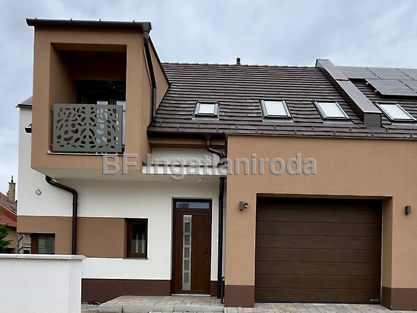 Eladó ház Hajdúszoboszló, Kertváros