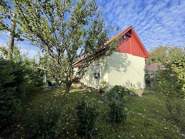 Eladó ház Győr, Sárás