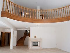 Eladó ház Leányfalu