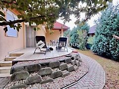 Eladó ház Nagykozár