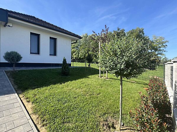 Eladó ház Alsópáhok