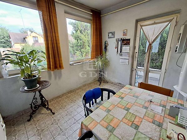 Eladó ház Budapest, XV. kerület