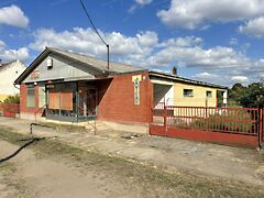 Eladó üzleti Tompa