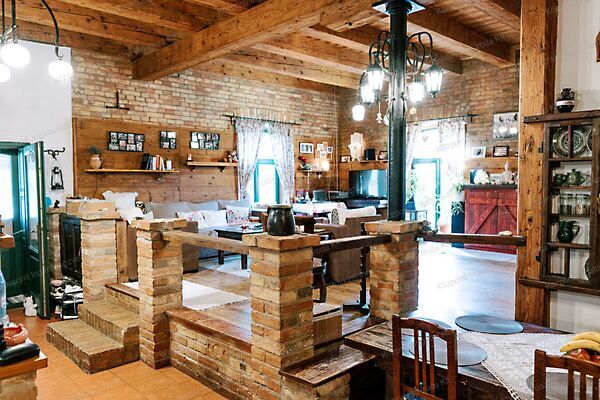 Eladó ház Naszály