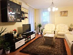 Eladó lakás Győr, Ménfőcsanak