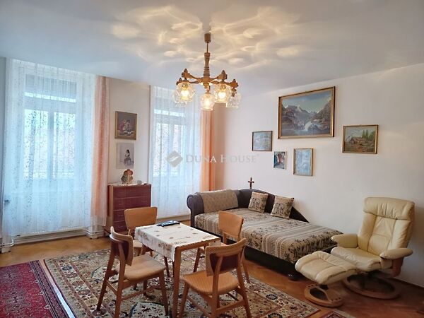 Eladó lakás Sopron