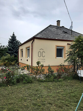 Eladó ház Gyulakeszi