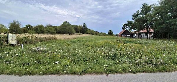 Eladó földterület Vágáshuta