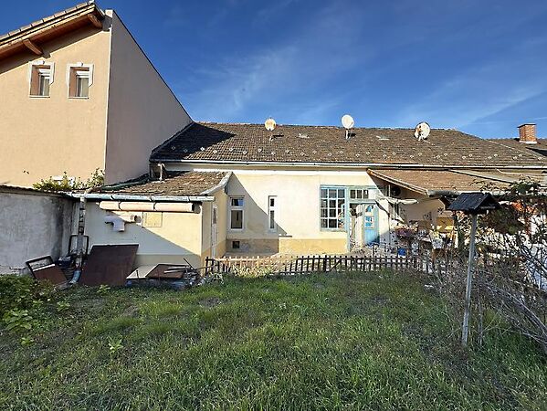 Eladó ház Budapest, IV. kerület