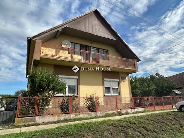 Eladó ház Lakócsa