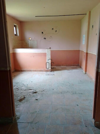 Eladó ház Tiszacsege