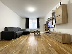 Eladó lakás Sopron, Belváros