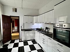 Eladó ház Székesfehérvár