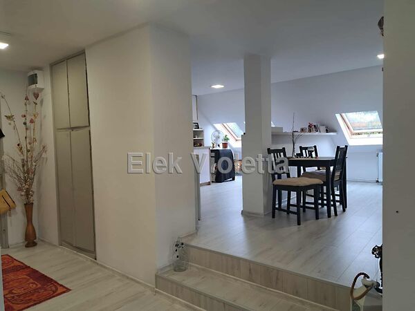 Eladó lakás Martfű