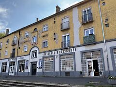 Eladó üzleti Oroszlány