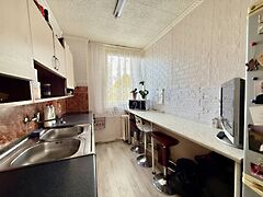 Eladó lakás Oroszlány