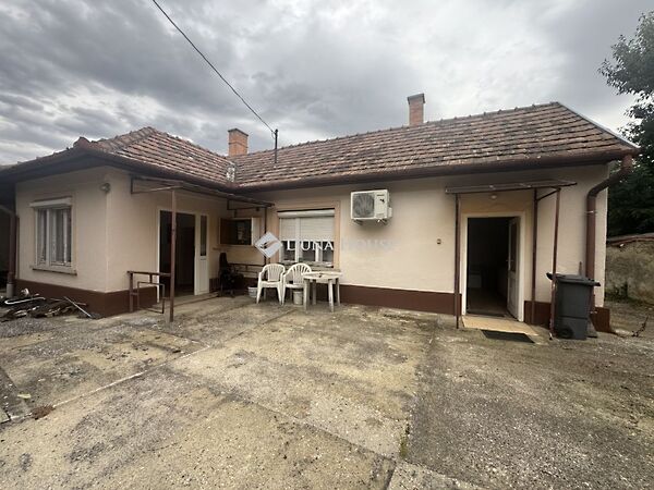 Eladó ház Nagykőrös