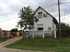 Eladó ház Gyugy