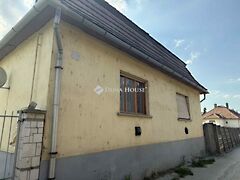 Eladó ház Sárisáp