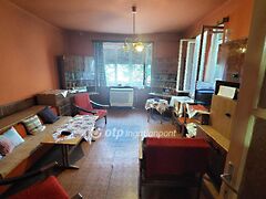 Eladó ház Kisújszállás