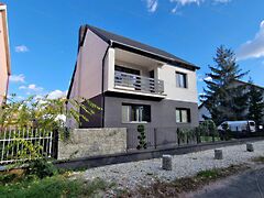 Eladó ház Tata, Kertváros