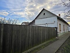 Eladó ház Mezőtúr, Újváros