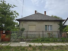 Eladó ház Mezőtúr, Kertváros