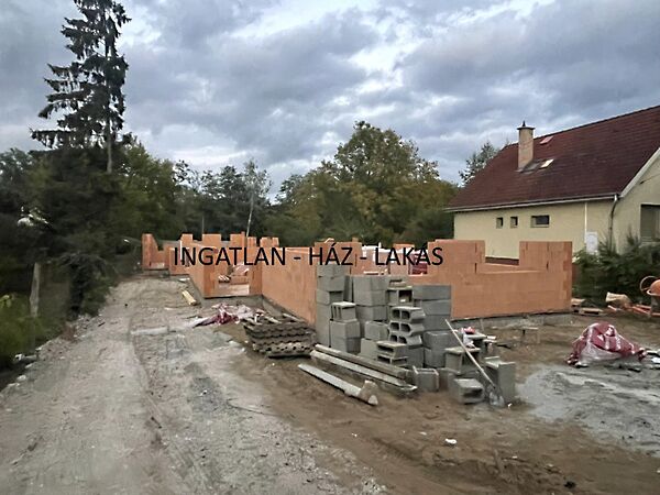 Eladó ház Veresegyház