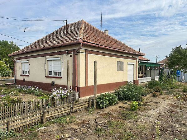 Eladó ház Mélykút