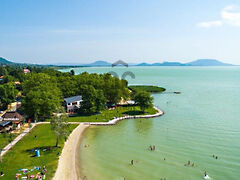 Eladó nyaraló Balatongyörök