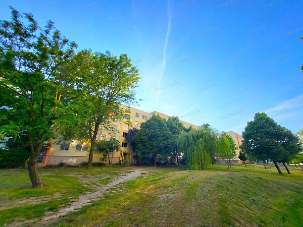 Eladó lakás Győr, Adyváros