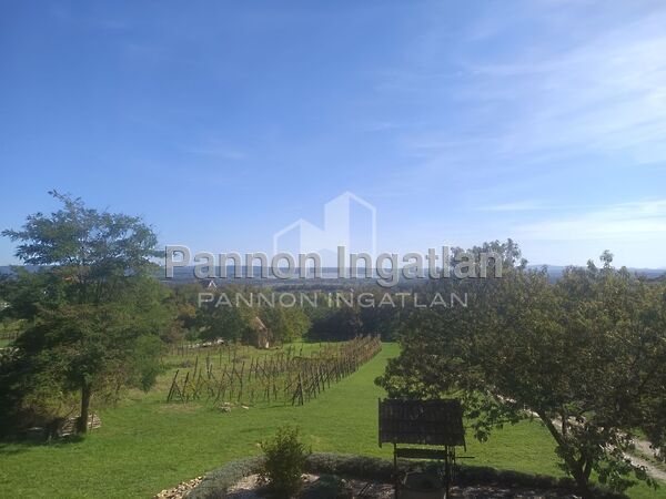 Eladó földterület Magyarpolány
