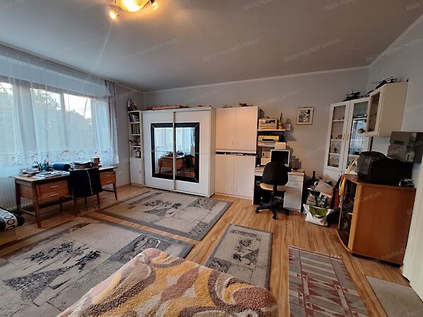 Eladó ház Baja, Belváros