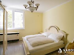 Eladó lakás Győr, Gyárváros