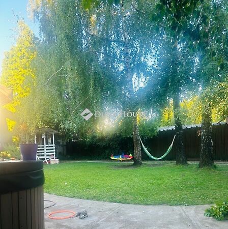 Eladó ház Budakalász