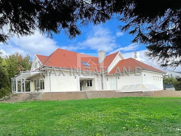 Eladó ház Budaörs, Kertváros