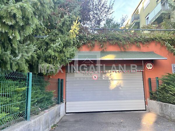 Eladó garázs Budaörs