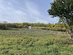 Eladó földterület Tinnye