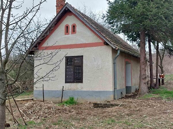 Eladó nyaraló Türje