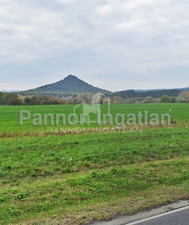 Eladó földterület Hegyesd