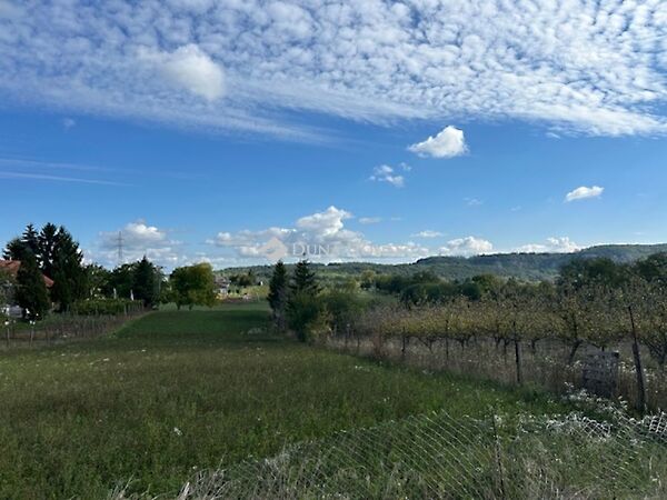 Eladó földterület Óbarok