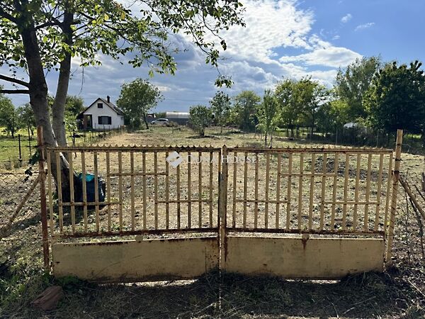 Eladó földterület Békéscsaba