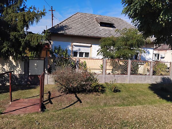 Eladó ház Nyírábrány